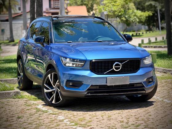 VOLVO XC40 1.5 T5 RECHARGE R-DESIGN GEARTRONIC